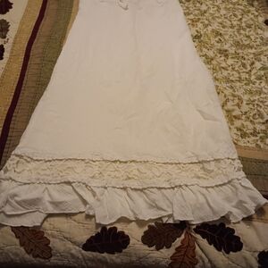 Elegant White Lace Trim Skirt